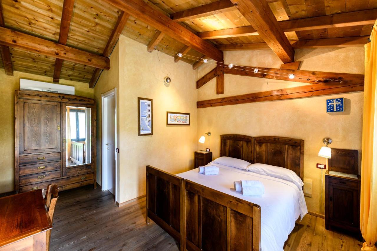 Cantina Anzivino - Affittacamere Gattinara Buitenkant foto