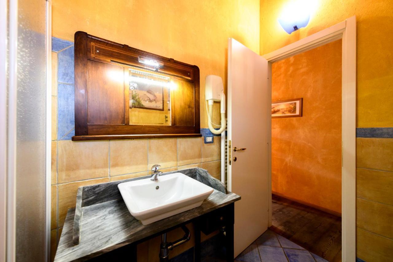 Cantina Anzivino - Affittacamere Gattinara Buitenkant foto