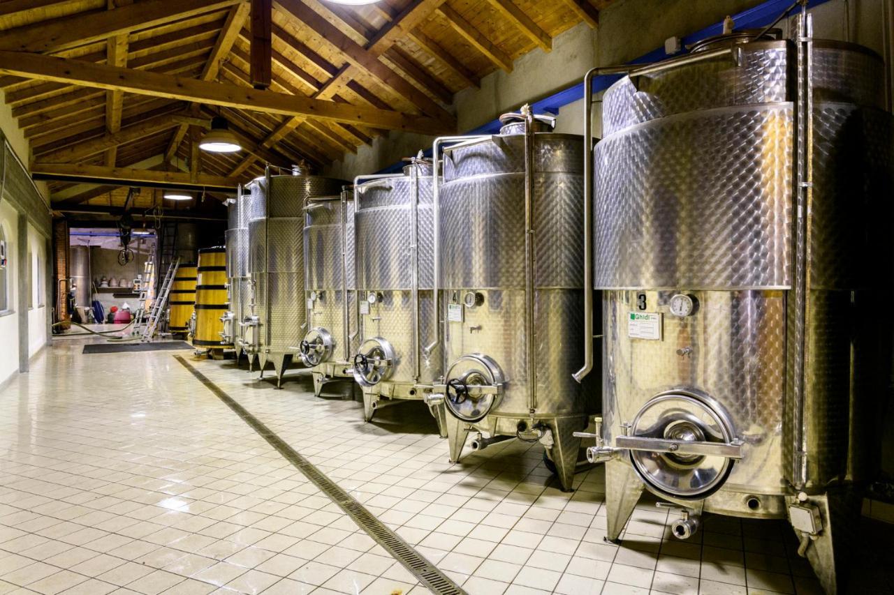 Cantina Anzivino - Affittacamere Gattinara Buitenkant foto